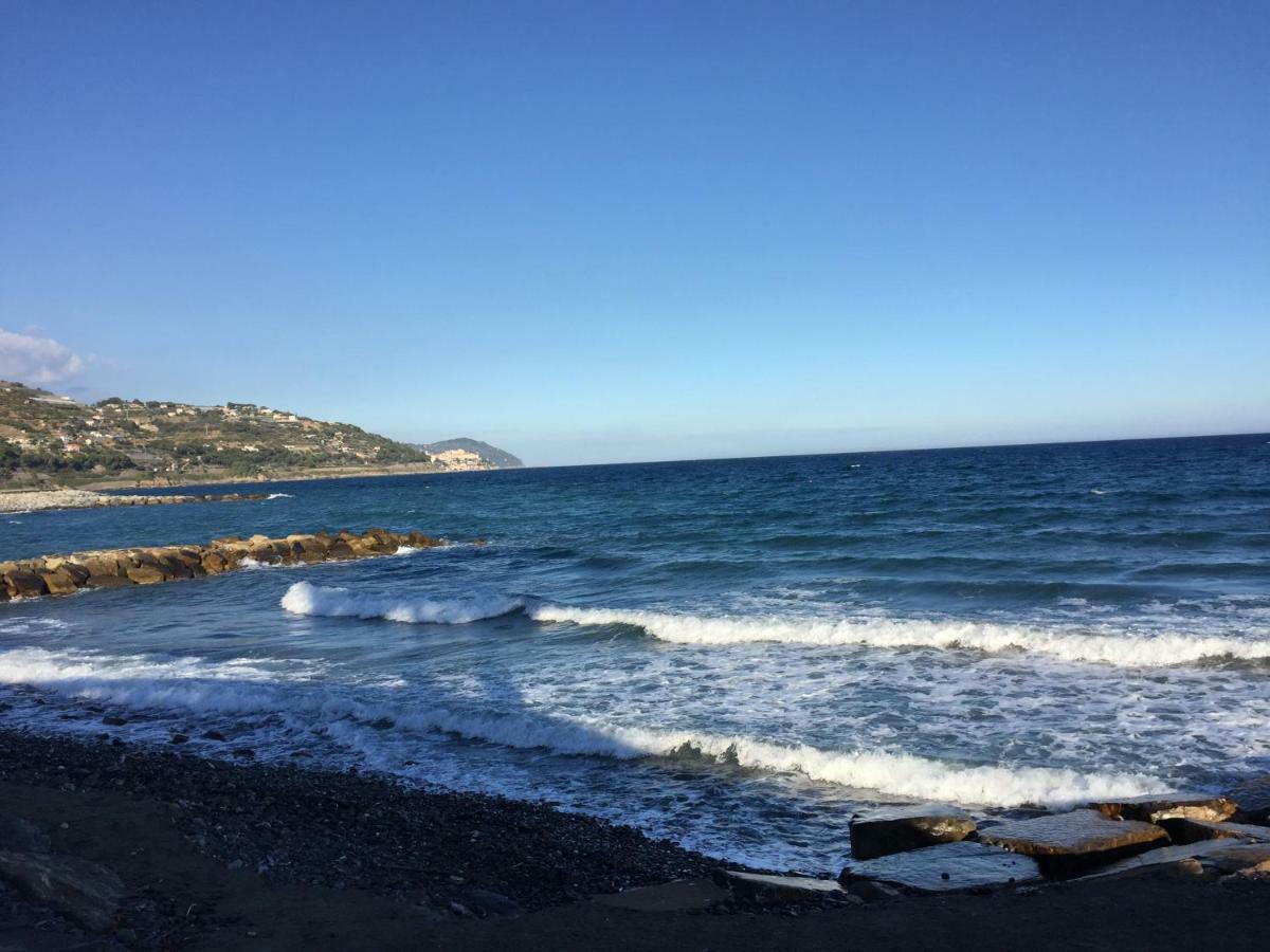 Casa Di Rosa Lägenhet San Lorenzo al Mare Exteriör bild